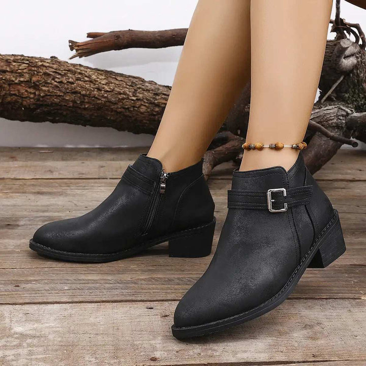 Elegante Damen-Stiefel mit spitzer Spitze aus Kunstleder für den Herbst