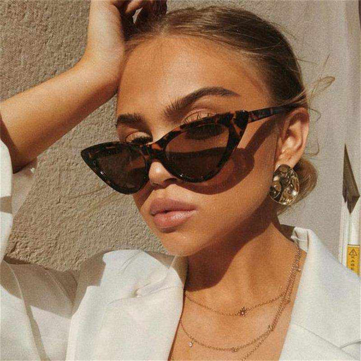 Retro Dreieck Katzenaugen-Sonnenbrille in Vintage-Stil mit UV400-Schutz und leichtem Kunststoffrahmen