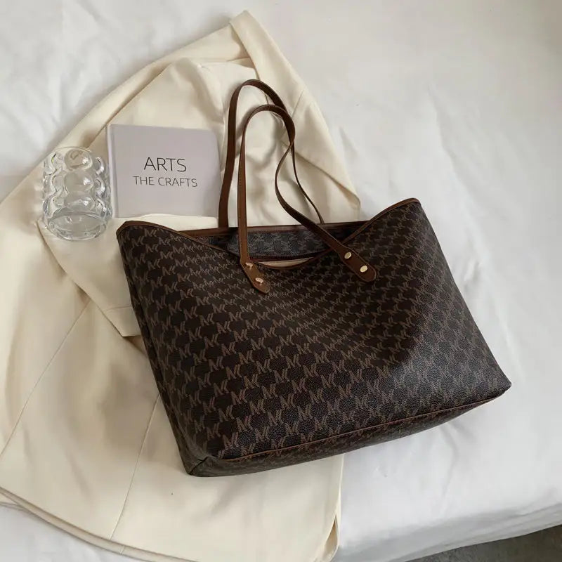 Damen Schultertasche aus hochwertigem PU mit großem Fassungsvermögen und vielseitigem Design für Alltag und Reisen