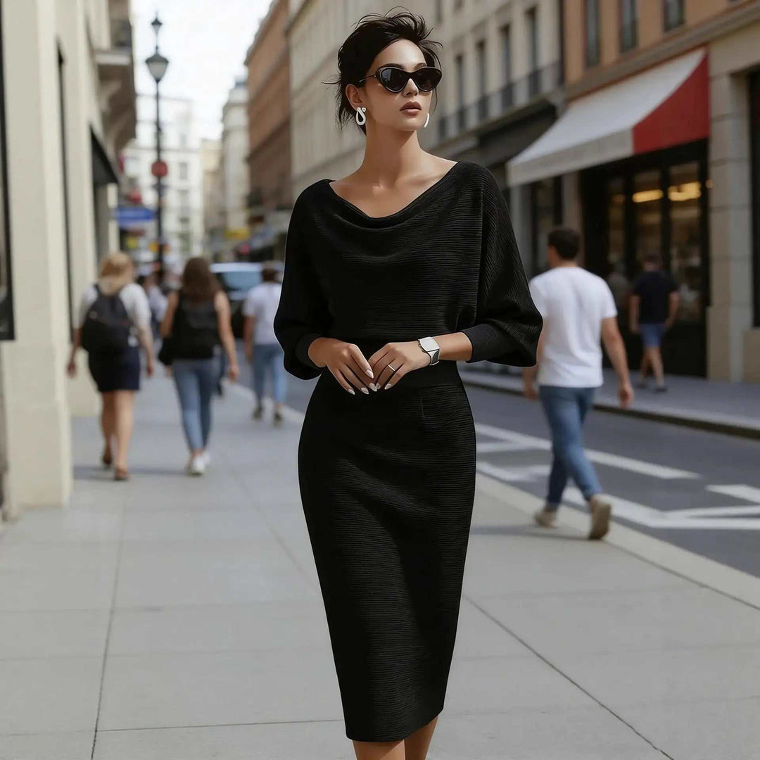 Elegantes, figurbetontes Damenkleid in Plus Size mit einfarbigem Design für Business und besondere Anlässe