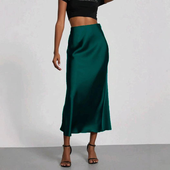 Smaragdgrüne Satin Midirock im Slip-Stil, fließend und elegant, IsabellBoutique030