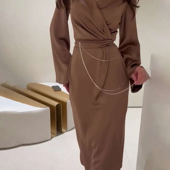 Modisches Damen Uni-Kleid in Maxilänge mit tailliertem Schnitt und elegantem Freizeitdesign