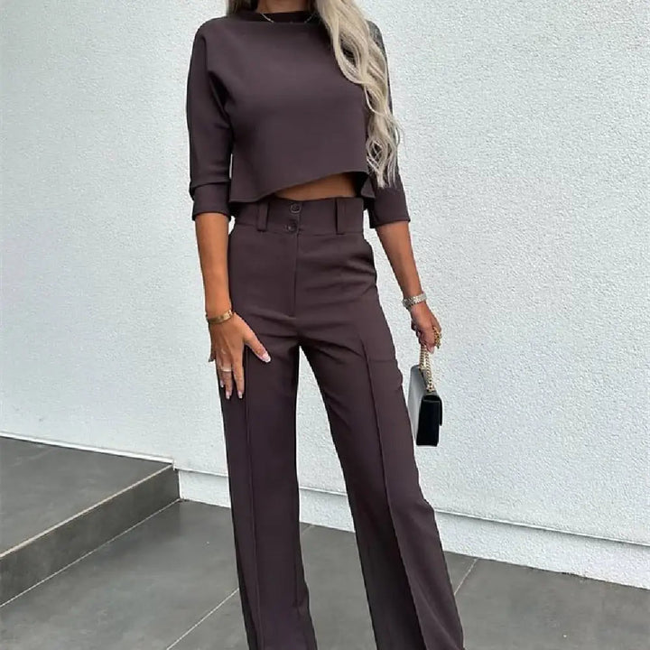 Modisches bauchfreies Oberteil mit Schrift-Print und weite High Waist Hose in mehreren Farben