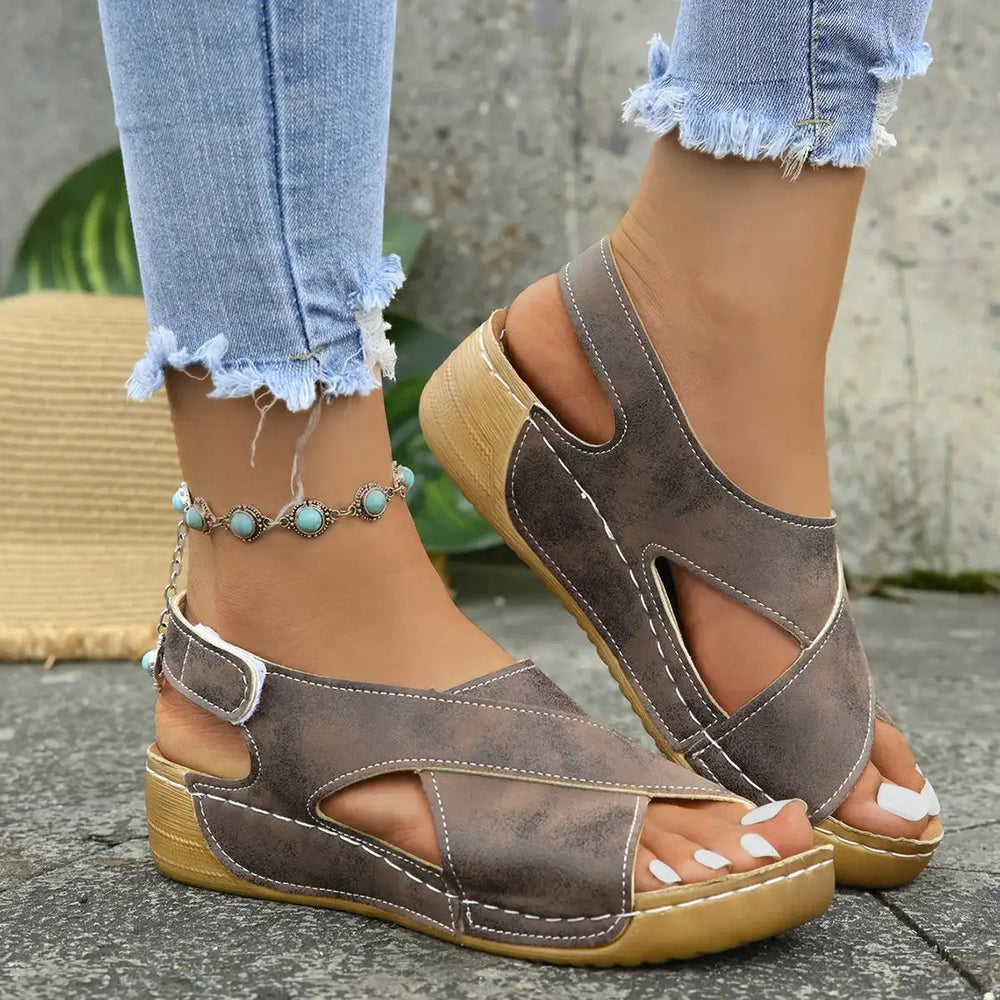 Modische Plateau-Sandalen im römischen Stil mit Klettverschluss und robuster Sohle für Damen
