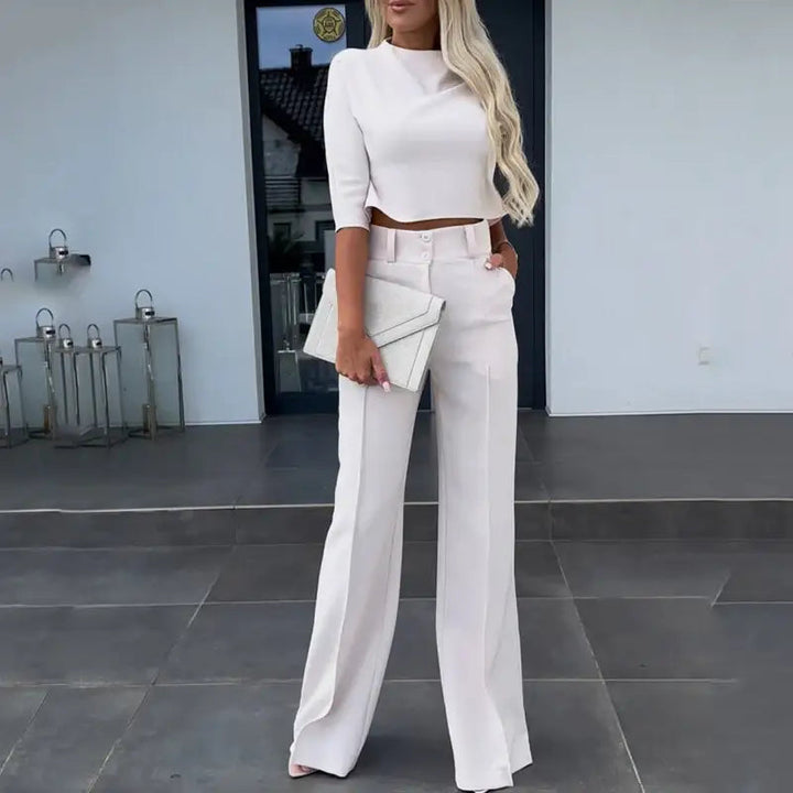Modisches Oberteil mit Schrift-Print und weite Hose im High Waist Design