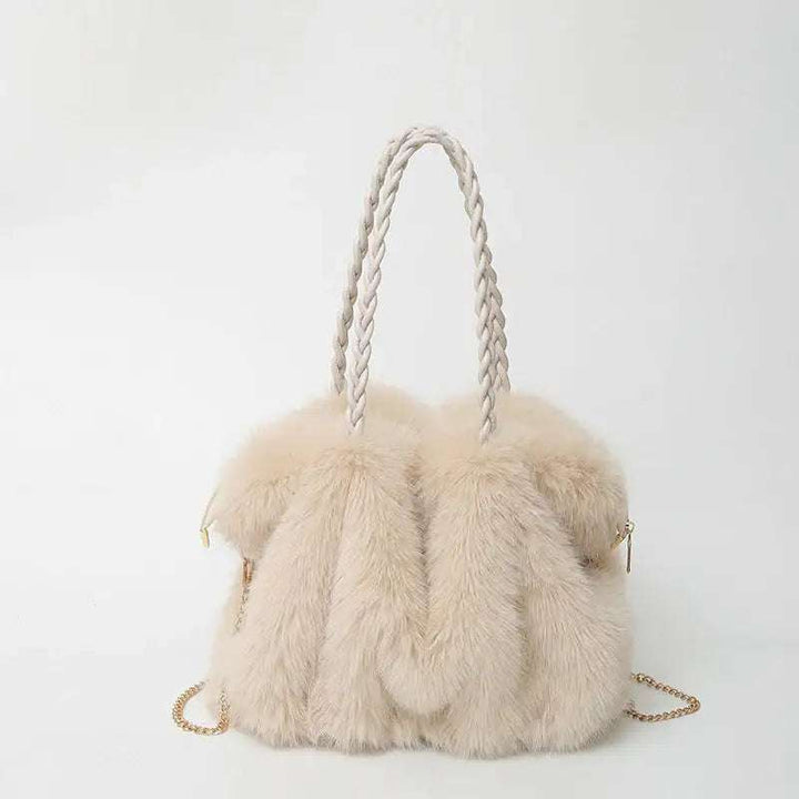 Hochwertige Plüsch Schultertasche in Kunst-Fuchsfell mit eleganter Faltenoptik