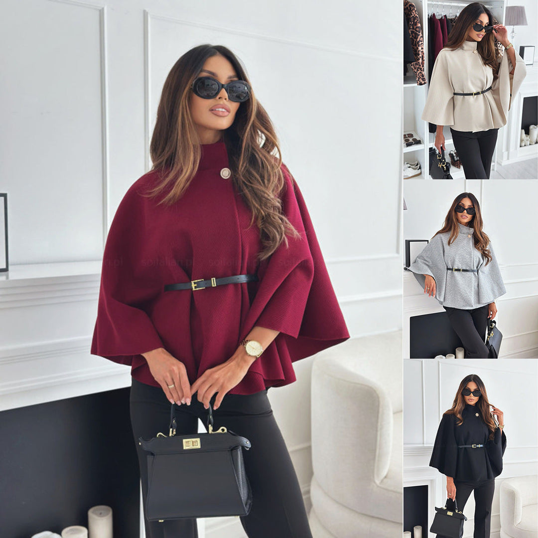 Modische Damen-Cape-Jacke in Burgunderrot mit Stehkragen, Gürtel und weitem Schnitt. IsabellBoutique030