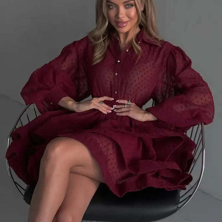 Elegantes rotes Hemdblusenkleid mit Reverskragen und A-Linien-Schnitt, tailliert und langärmlig