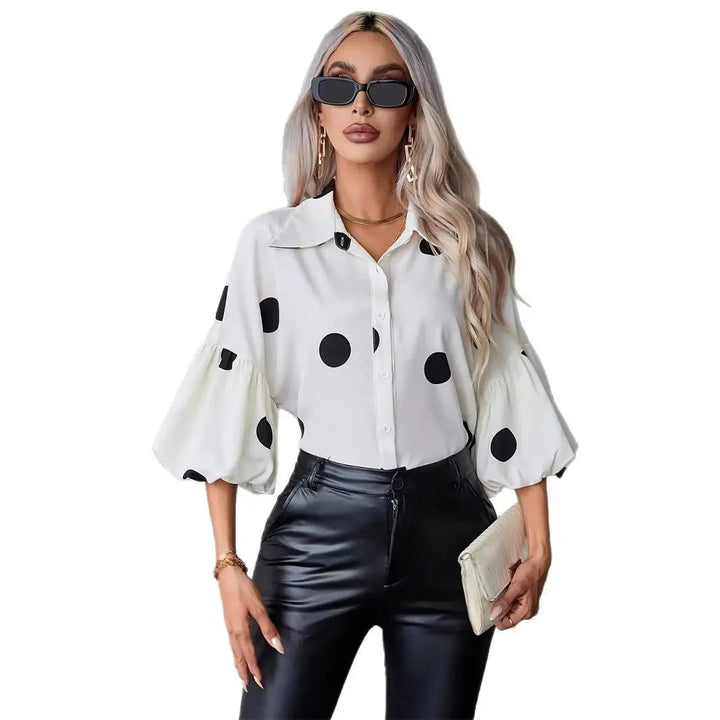 Elegante weiße Damenbluse mit geometrischem Muster im europäischen und amerikanischen Stil