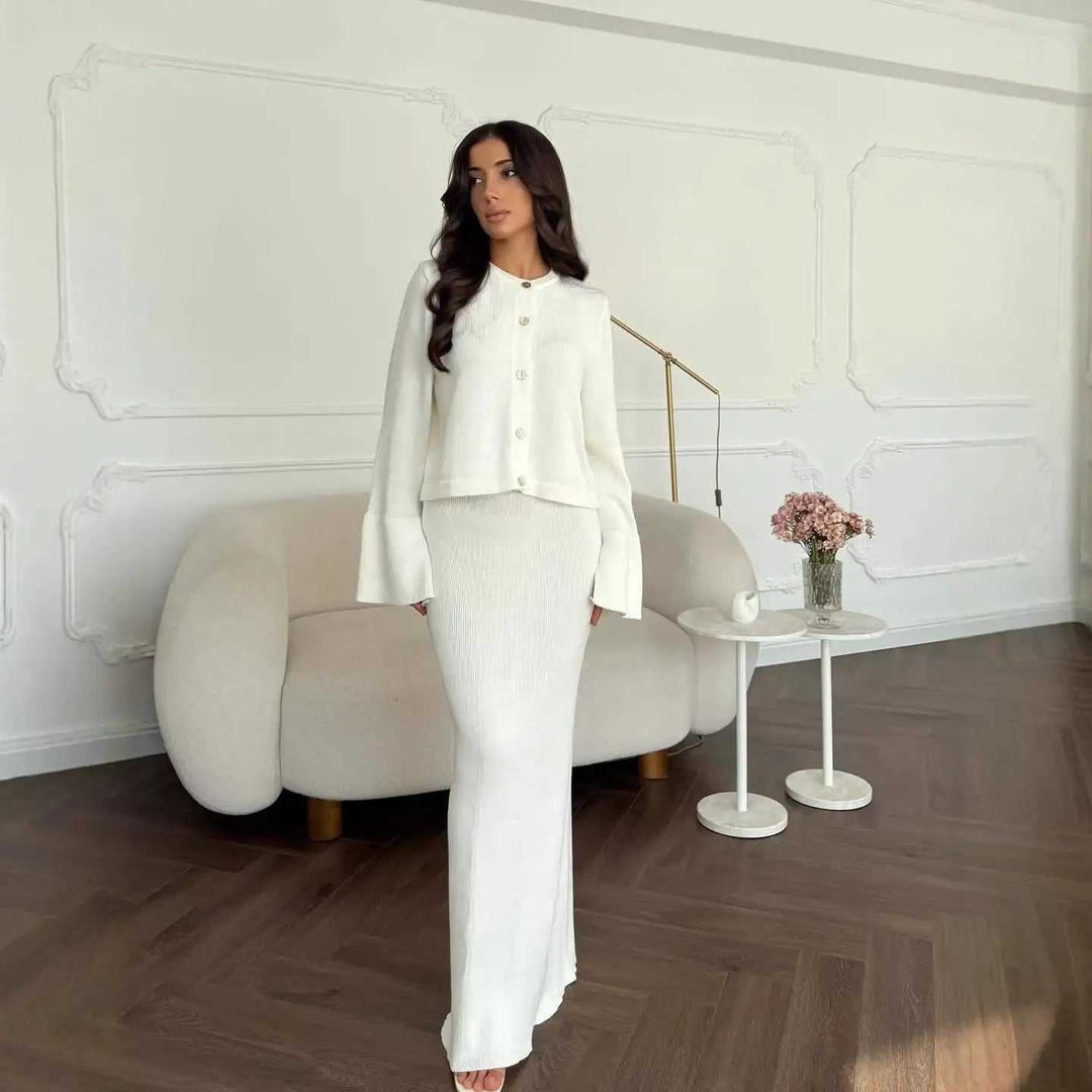 Elegantes zweiteiliges Strickkleid Set Damen mit Cardigan und Maxi-Rock in Weiß
