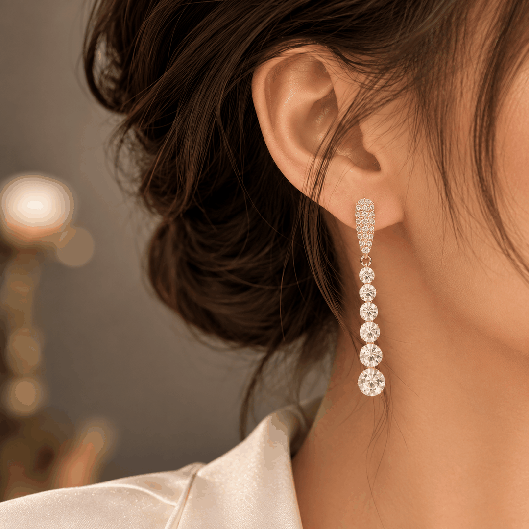 Elegante lange Strass Ohrringe mit funkelnden Kristallsteinen und Tropfen-Design für Damen