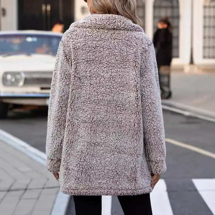 Lässige Damen Steppjacke im Cardigan-Stil, locker geschnitten, aus weichem Faded Bubble Velvet Polyester, perfekt für Alltag und Übergangszeit