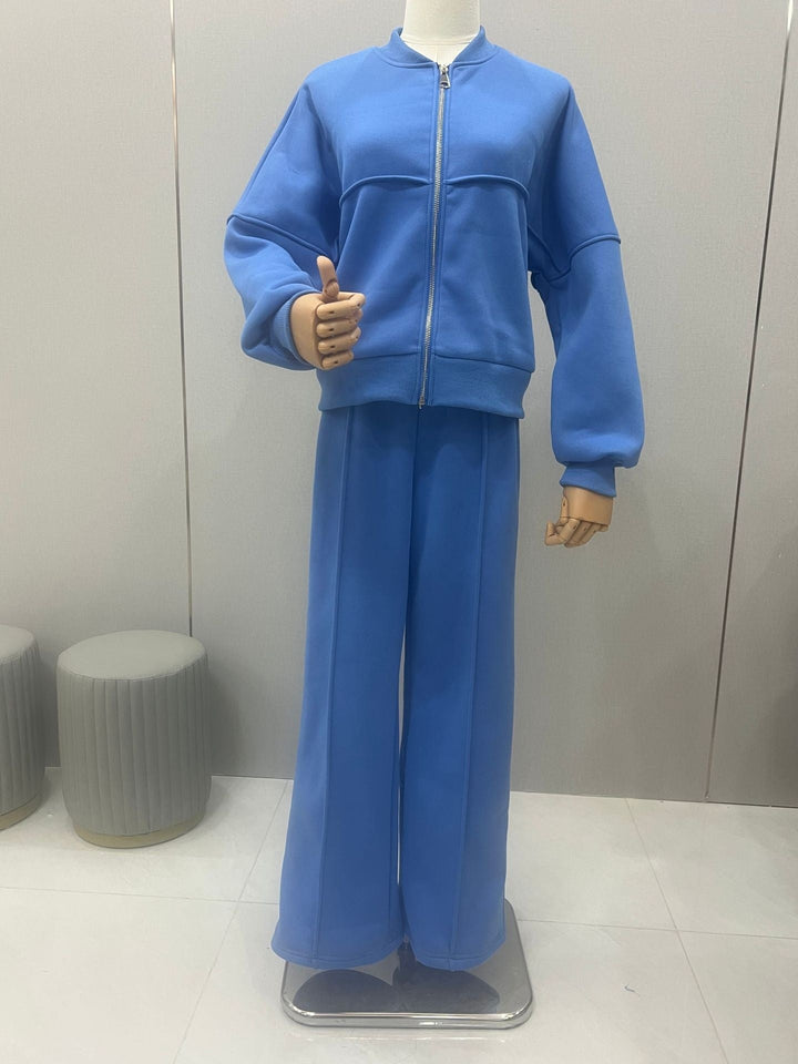 Blauer modischer Trainingsanzug mit Reißverschluss und weiten Hosen. IsabellBoutique030