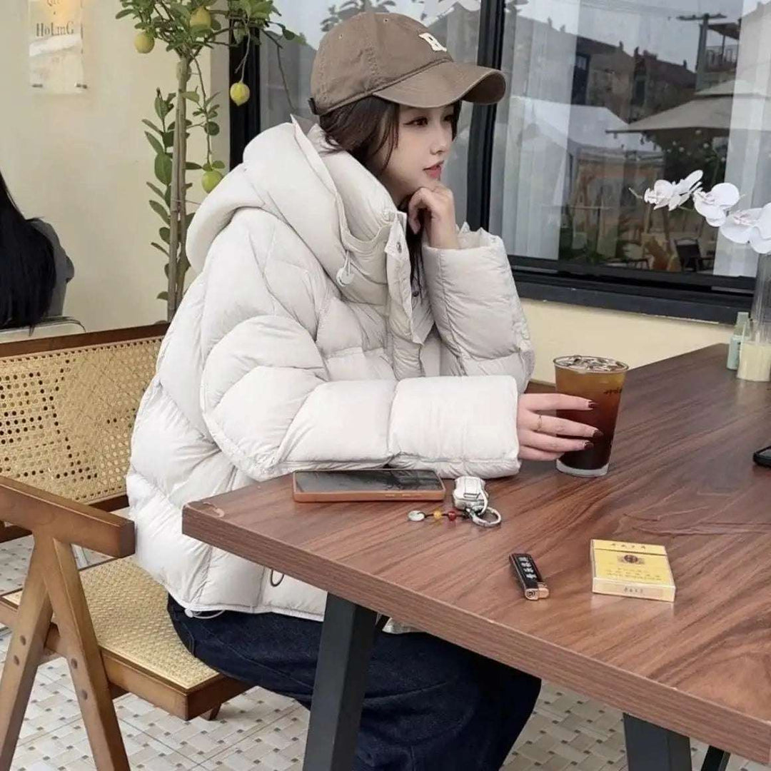 Damen Winter-Steppjacke in Slim Fit mit langer Ärmel in verschiedenen Farben, leicht und warm für kalte Tage