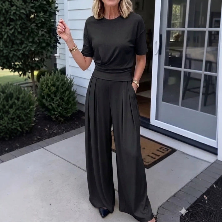 Damen Sommer-Set mit Rundhals T-Shirt und weiter Hose im Streetwear Look