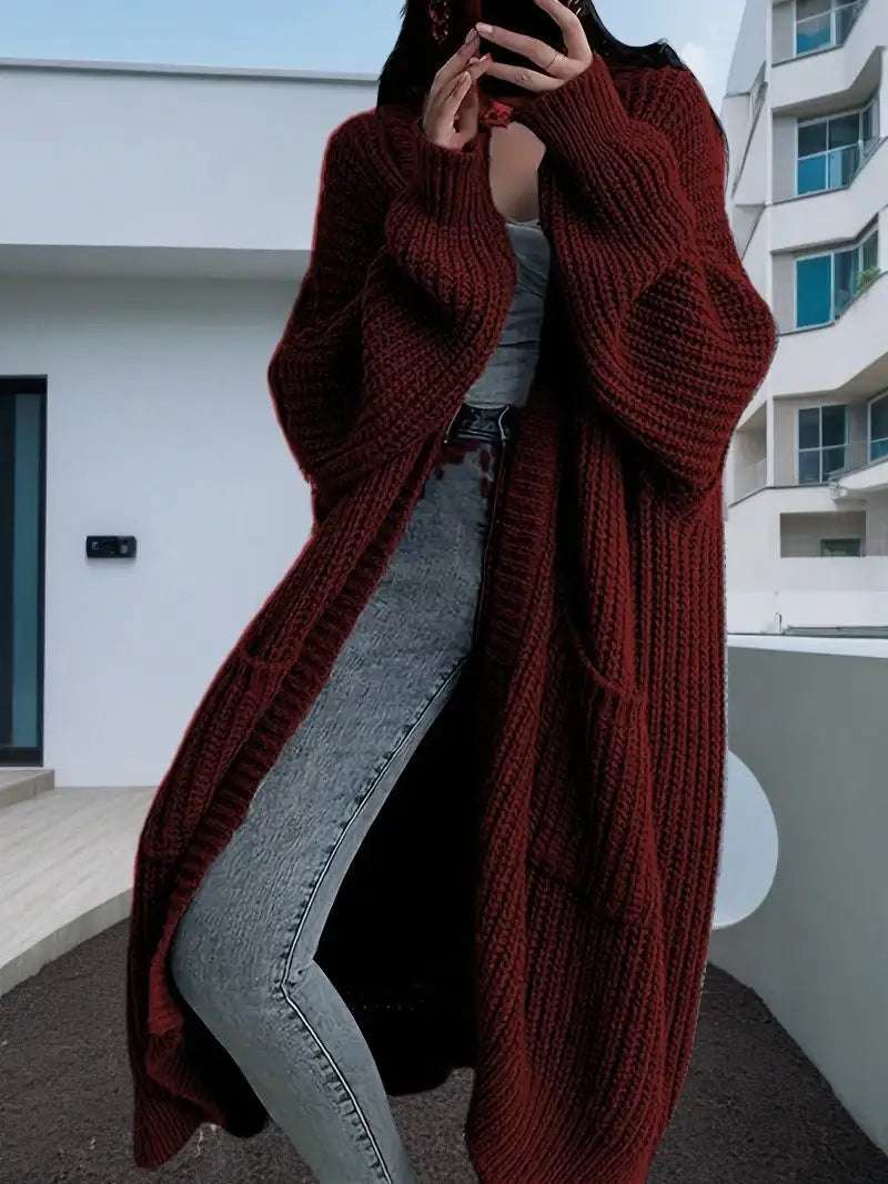Langer Damen-Strickcardigan in Teddyoptik mit lockerm Schnitt und aufgesetzten Taschen für Herbst und Winter