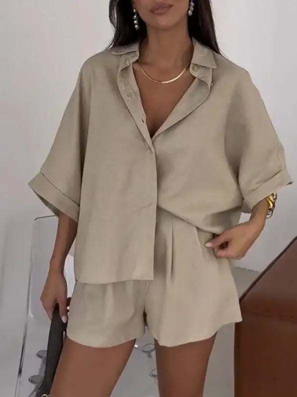 Modisches Damen-Zweiteiler-Set mit Polokragen, Halbarm-Oberteil und Shorts aus atmungsaktivem Polyester