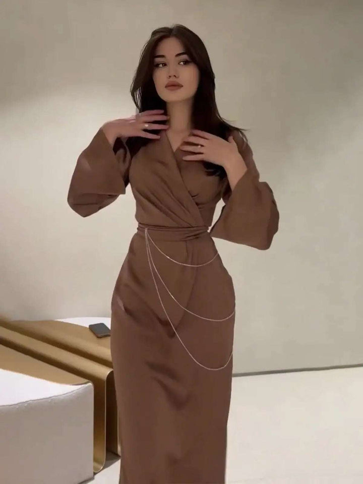 Modisches Damen Uni-Kleid in Maxilänge mit tailliertem Schnitt und elegantem Freizeitstil