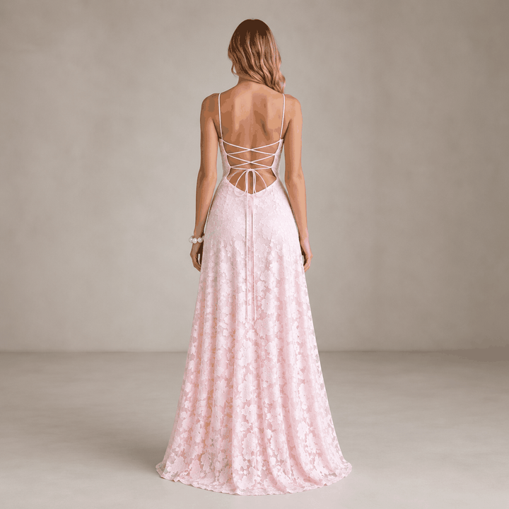 Elegantes Abendkleid mit drapierter Front und offenem Rücken in roter Farbe