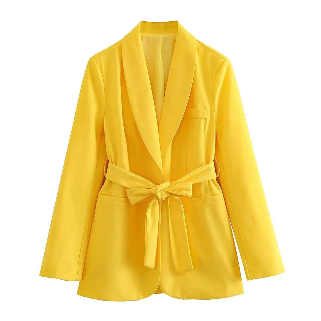 Eleganter Damen Casual-Anzug mit Gürtel, Blazer und Hose in moderner Passform