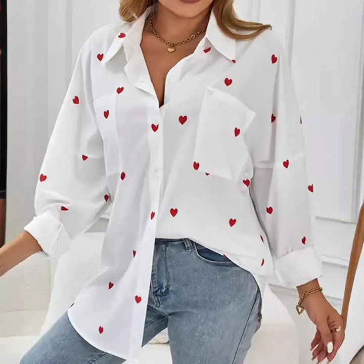 Lässige Damenbluse mit Love-Print in lockerem Schnitt in Rot, Blau und Orange