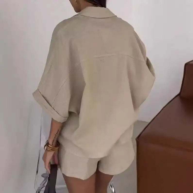 Modisches Damen-Zweiteiler-Set mit Polokragen, Halbarm-Oberteil und Shorts aus atmungsaktivem Material