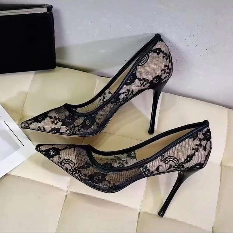 Spitze Pumps mit schwarzer Spitze und Netz, schlankes Design, eleganter Stil. IsabellBoutique030