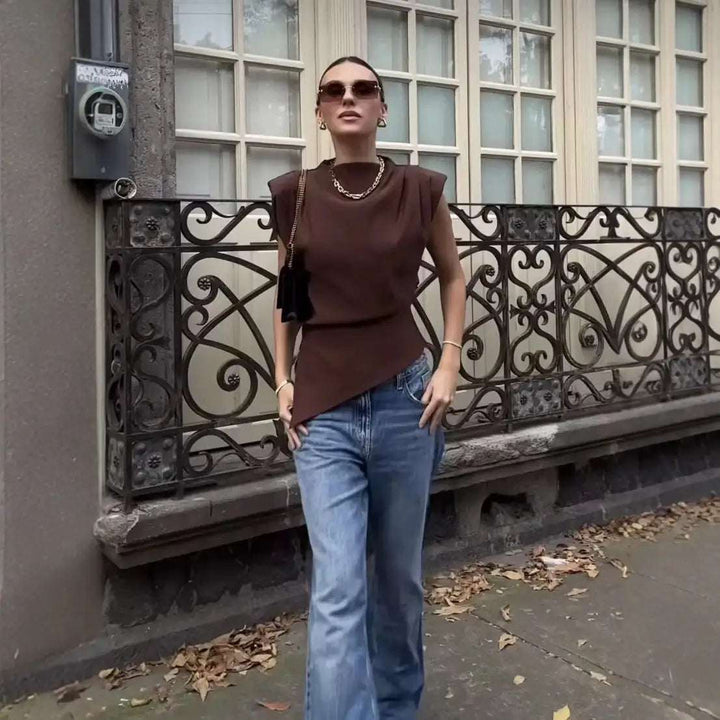 Modernes Damen Top mit Plissee und betonten Schultern in Slim Fit