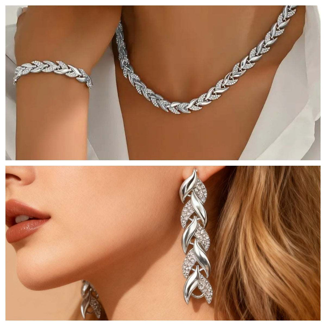 Elegantes silbernes Blatt-Schmuckset mit funkelnden Steinen: Collier, Armband und Ohrringe. IsabellBoutique030