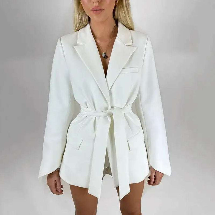 Lässiger Damenanzug mit Revers aus Polyester mit Glockenärmeln in Grau und modernem Schnitt