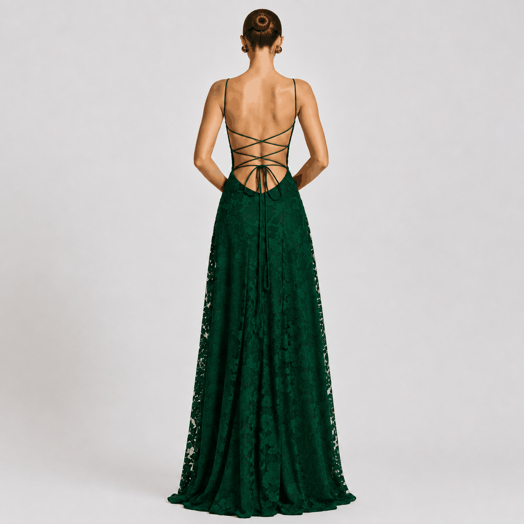 Elegantes ärmelloses Abendkleid mit drapierter Front und offenem Rücken in Weiß