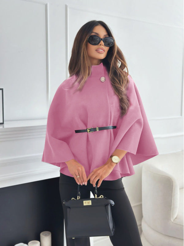 Frau im rosa Umhang-Oberteil mit Stehkragen und Gürtel, IsabellBoutique030