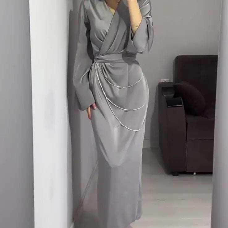 Modisches Damen Uni-Kleid in Maxilänge mit tailliertem Schnitt und elegantem Design für Freizeit und Alltag