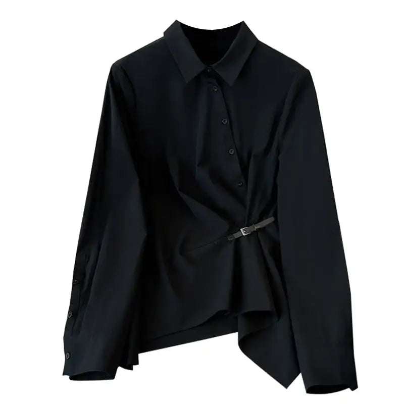 Schwarzes Oversize-Hemd mit asymmetrischem Saum und schmalem Gürtel IsabellBoutique030