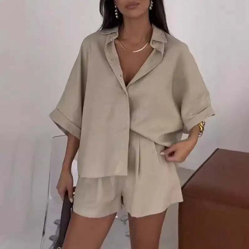 Modisches Damen-Zweiteiler-Set mit Polokragen und Shorts aus atmungsaktivem Polyester