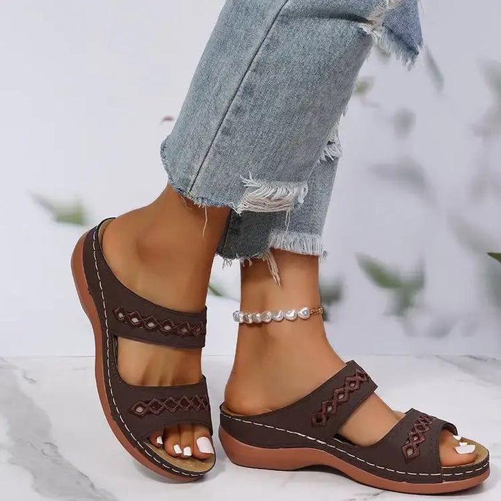 Damen Plateau-Pantoletten mit Muffin-Sohle und offenem Peep-Toe für Frühjahr und Sommer
