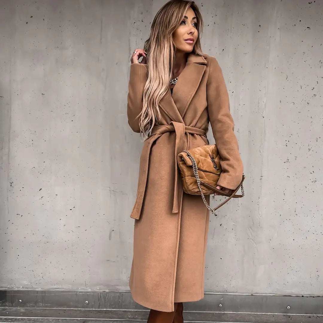 Eleganter Damen Wollmantel mit V-Ausschnitt und Schnürdetail in verschiedenen Farben