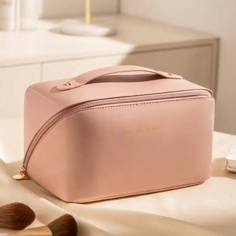 Karierte Damen Kosmetiktasche mit formstabiler Struktur und großem Fassungsvermögen für Reisen und Alltag