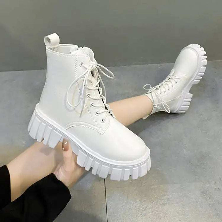 Schwarze Damen Plateau-Stiefel mit Schnürung und seitlichem Reißverschluss aus PU-Leder im urbanen Stil
