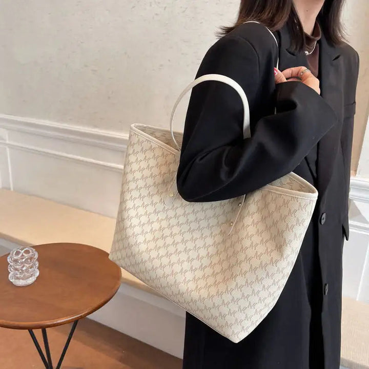 Damen Schultertasche aus hochwertigem PU mit großem Fassungsvermögen und vielseitigem Design für Alltag und Reisen in verschiedenen Farben