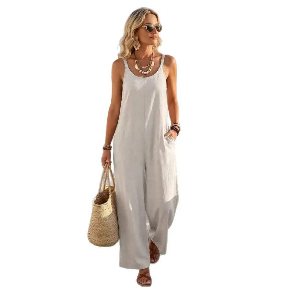 Sommerlicher Damen Einteiler mit weitem Bein und modernem Schnitt aus leichtem Polyester