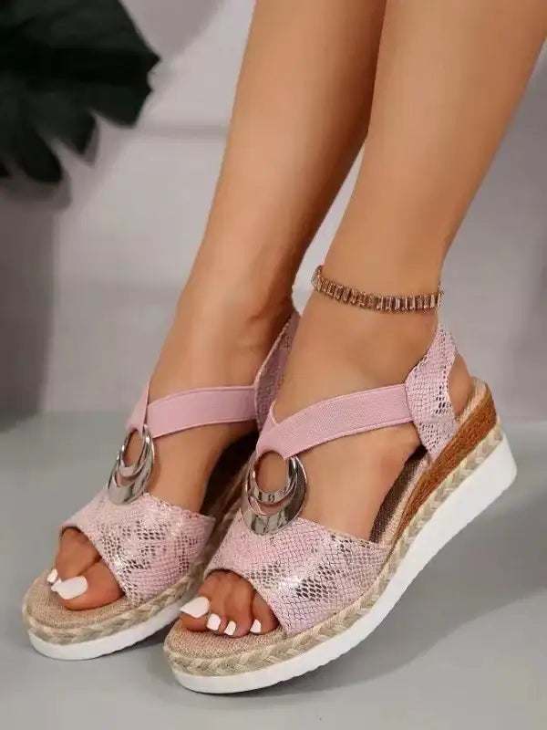 Sommerliche Damen Keilsandalen mit Hanfseil-Design und Peep-Toe in verschiedenen Farben
