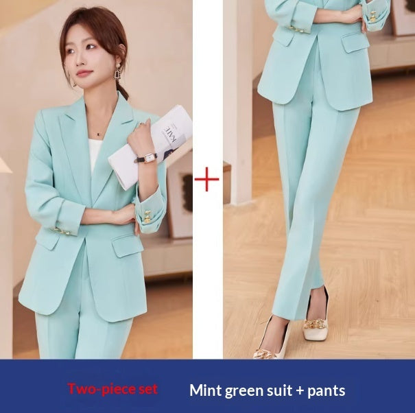 Elegantes Damen Business-Outfit in mehreren Farben für professionellen Büro-Look