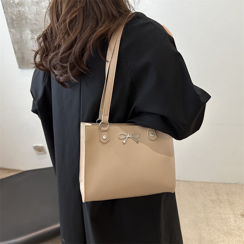 Beige Damen-Shopper mit Schleifen-Detail und Schulterriemen IsabellBoutique030