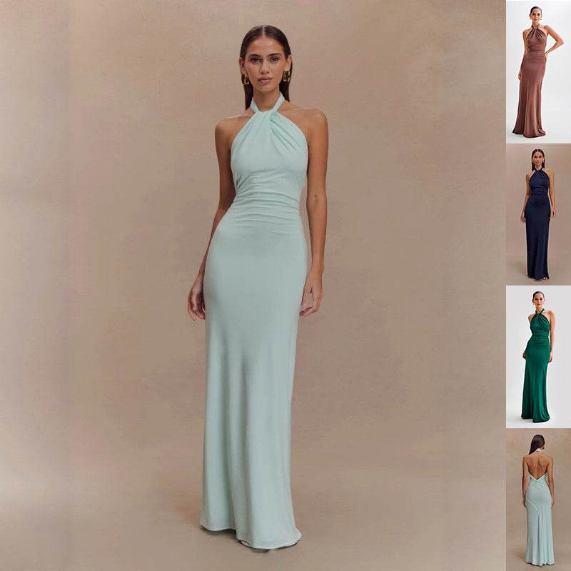 Mintgrünes, bodenlanges Neckholder-Abendkleid mit Raffungen an der Taille. IsabellBoutique030