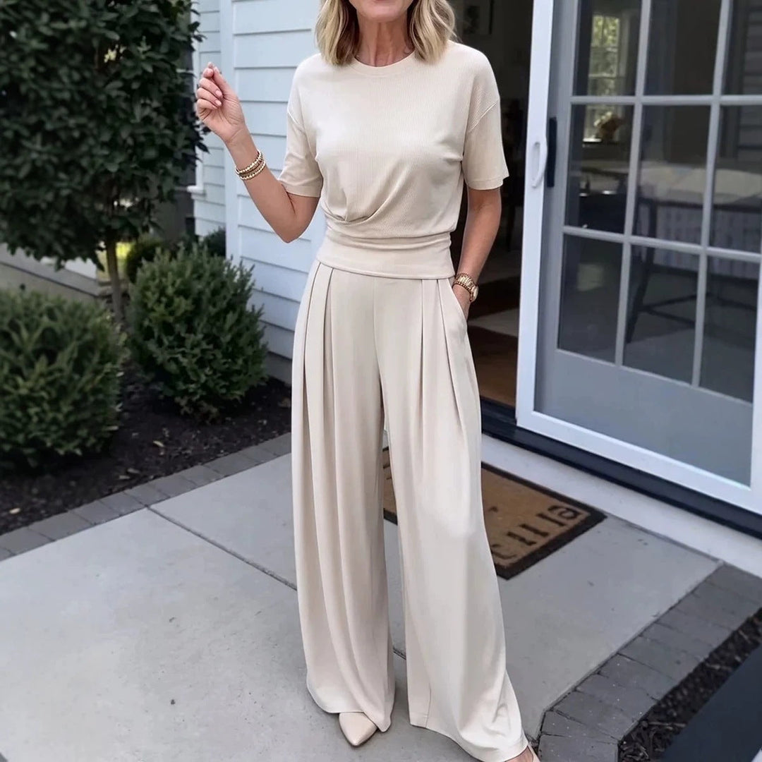 Damen Sommer-Set mit T-Shirt und weiter Hose im lässigen Streetwear Look