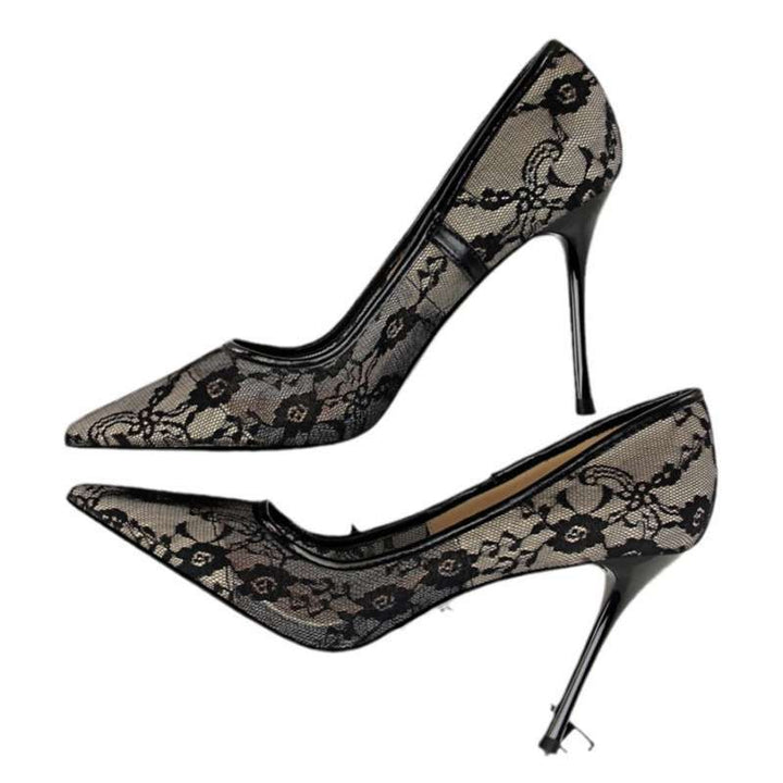 Elegante schwarze spitze Pumps mit hohen Absätzen für Damen, Spitze und Fersenbesatz, IsabellBoutique030.