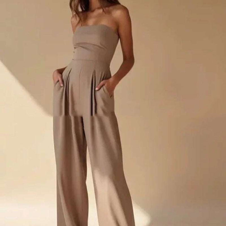 Braunes trägerloses Hosenanzug mit weitem Bein und Falten. Eleganter Jumpsuit für Damen. IsabellBoutique030