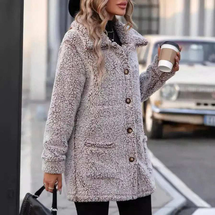 Lässige Damen Steppjacke im Cardigan-Stil aus weichem Faded Bubble Velvet mit lockerer Passform und modernen Farben