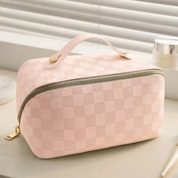 Karierte Damen Kosmetiktasche mit großem Fassungsvermögen und strukturierter, formstabiler Bauweise für Reisen und Alltag